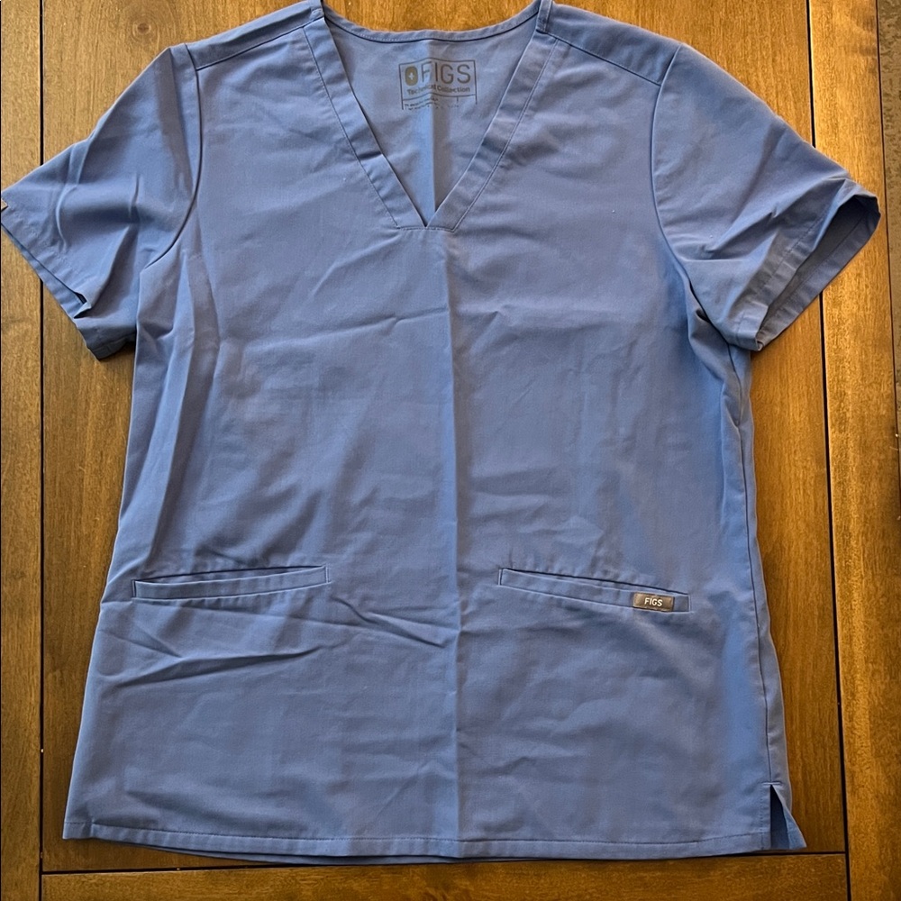 Figs Women's Short Sleeve V-Neck Top in Blue
